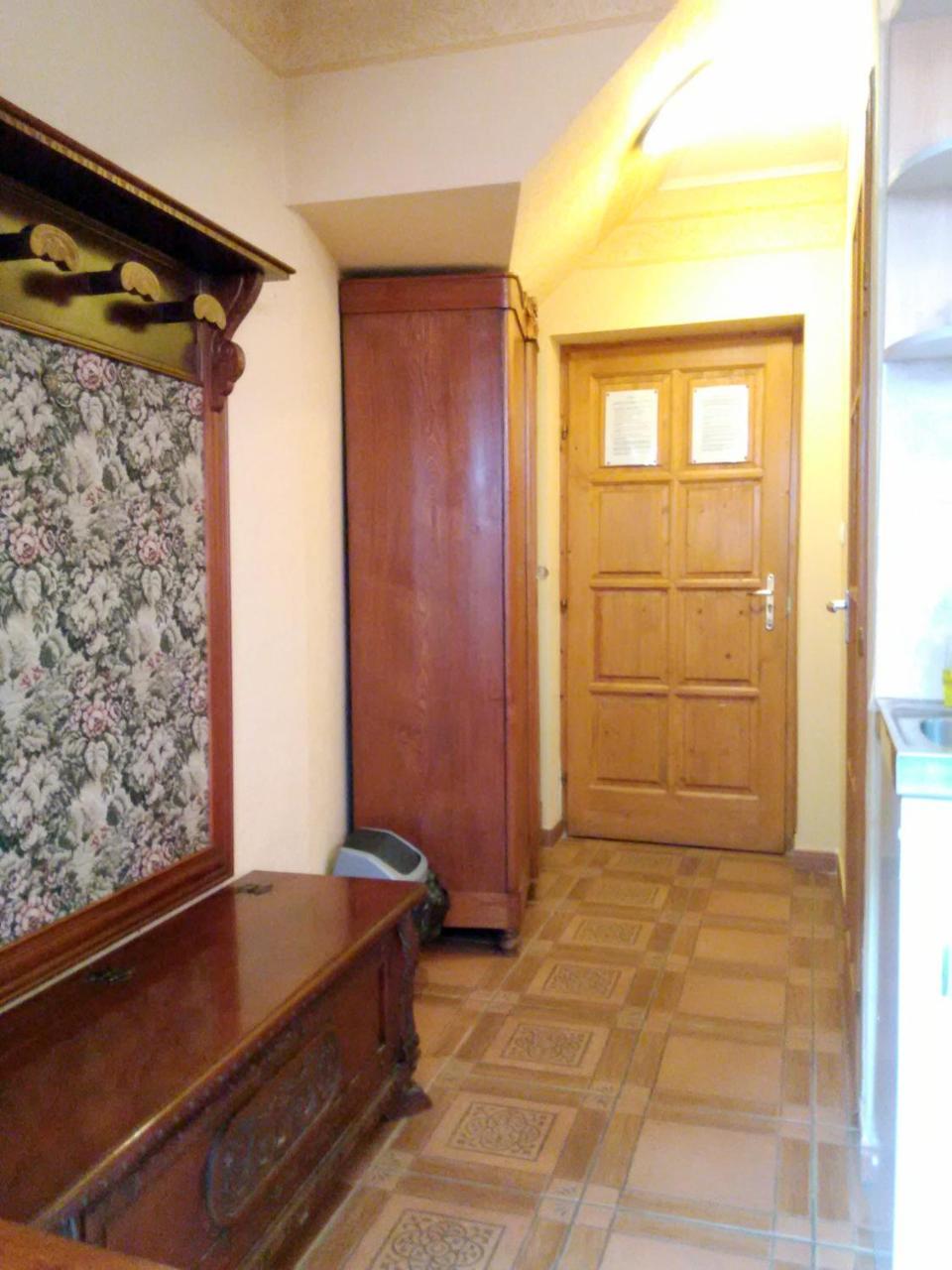 Burg Apartman Gyula Esterno foto