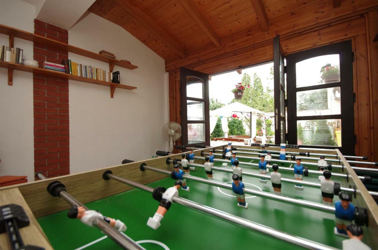 Burg Apartman Gyula Esterno foto